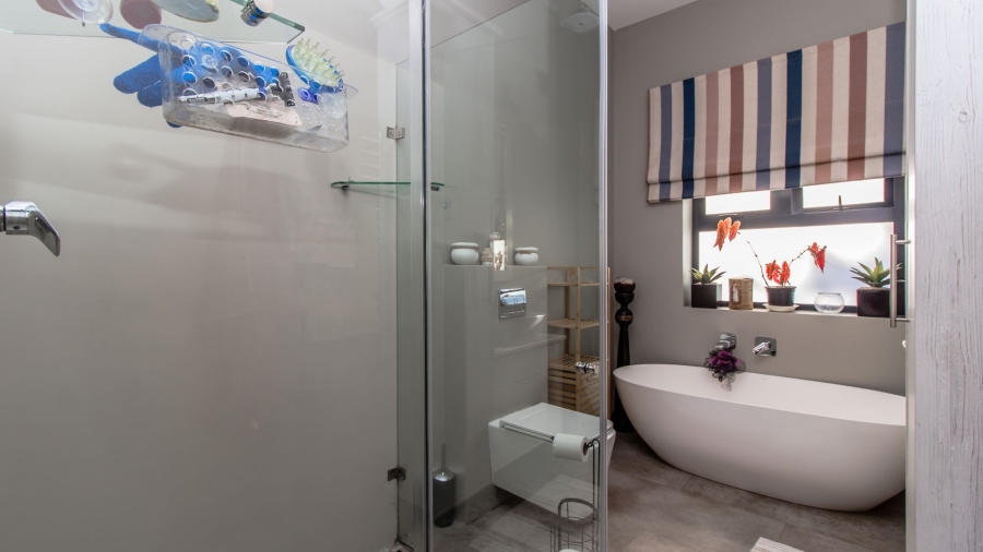 9 Bedroom Property for Sale in Onrus Western Cape